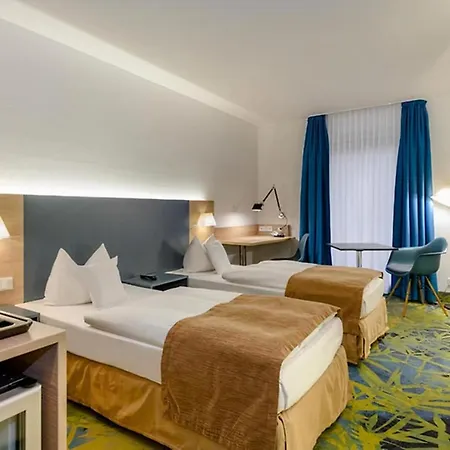 Plaza Ξενοδοχείο 4*