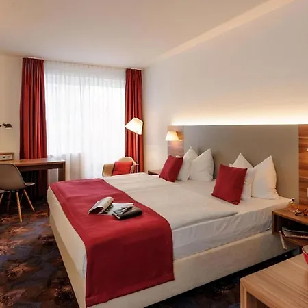 Plaza Ξενοδοχείο 4*