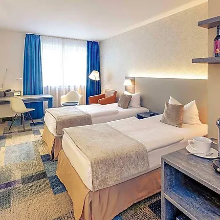 Plaza Ξενοδοχείο 4*