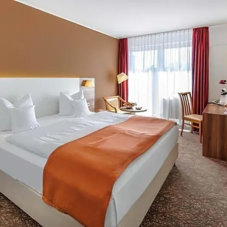 Plaza 4* Ρέγκενσμπουργκ